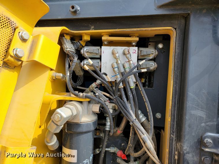 image for item JC9617 2013 Komatsu D51PX-22  dozer