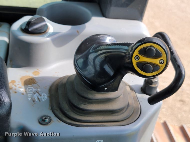 image for item JC9617 2013 Komatsu D51PX-22  dozer