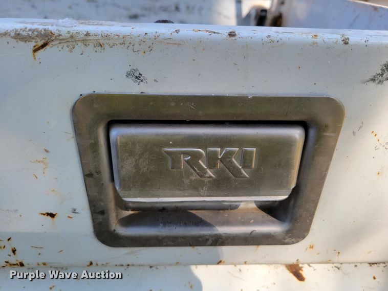 image for item JZ9173 (4) fuel tanks