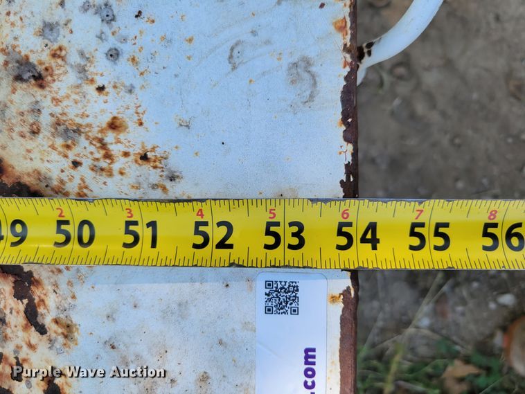 image for item JZ9173 (4) fuel tanks