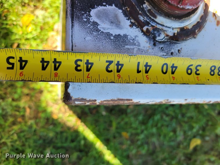 image for item JZ9173 (4) fuel tanks