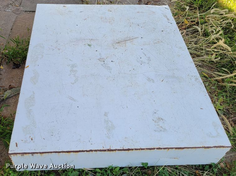 image for item JZ9173 (4) fuel tanks