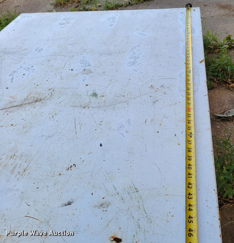 image for item JZ9173 (4) fuel tanks