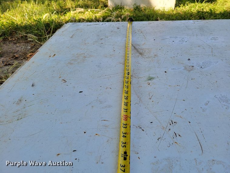 image for item JZ9173 (4) fuel tanks