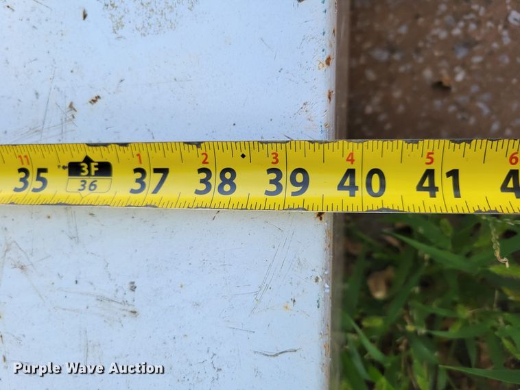 image for item JZ9173 (4) fuel tanks