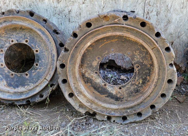 image for item JZ9174 (4) 33x12-20 tires and wheels