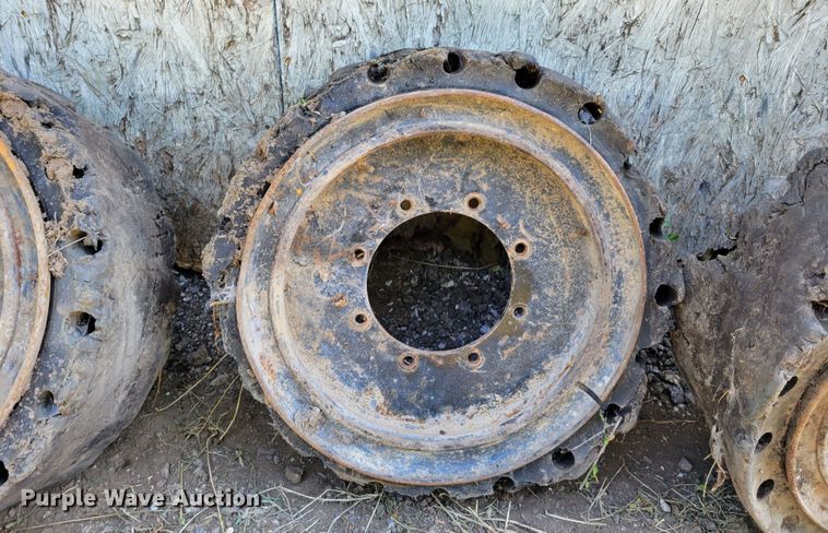 image for item JZ9174 (4) 33x12-20 tires and wheels