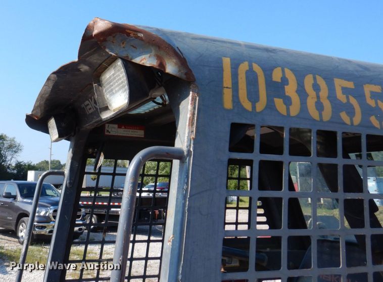 image for item KF9523 2015 Takeuchi TL8  tracked skid steer loader