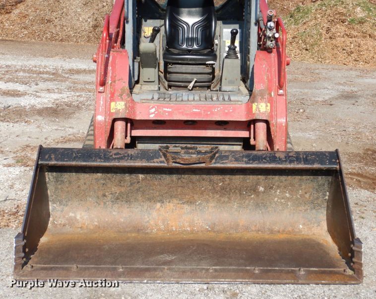 image for item KF9523 2015 Takeuchi TL8  tracked skid steer loader