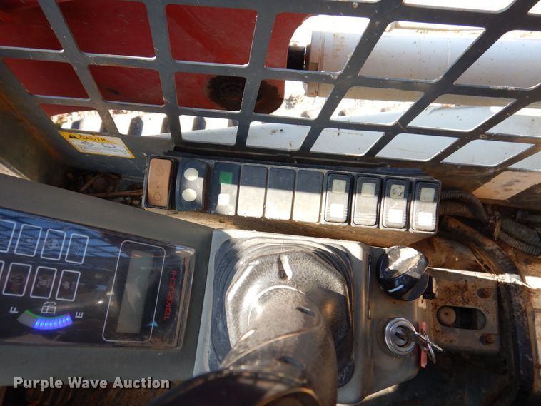 image for item KF9523 2015 Takeuchi TL8  tracked skid steer loader