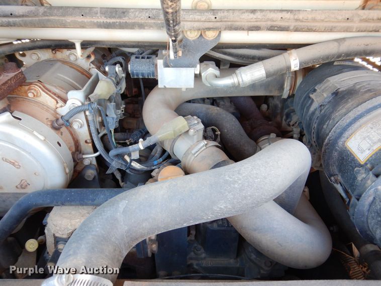 image for item KF9523 2015 Takeuchi TL8  tracked skid steer loader