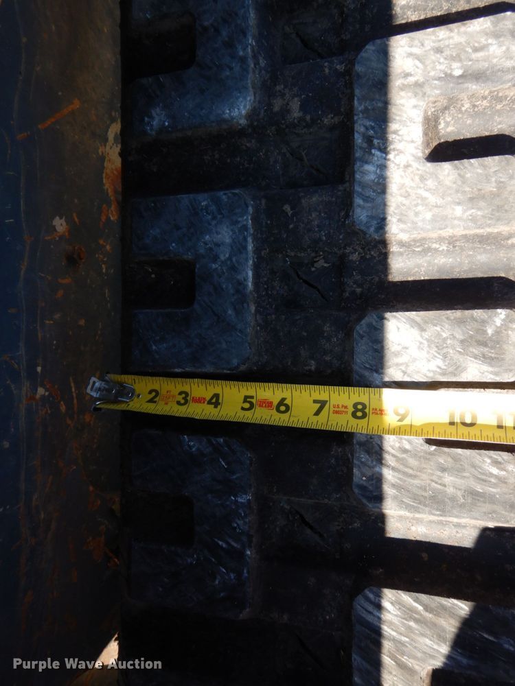 image for item KF9523 2015 Takeuchi TL8  tracked skid steer loader