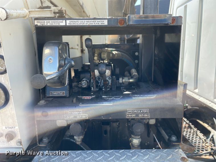 image for item KF9545 1996 Ford LN8000  sewer jetter truck