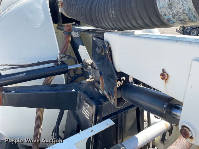 image for item KF9545 1996 Ford LN8000  sewer jetter truck