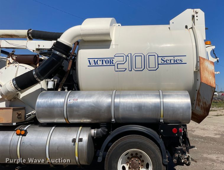 image for item KF9545 1996 Ford LN8000  sewer jetter truck