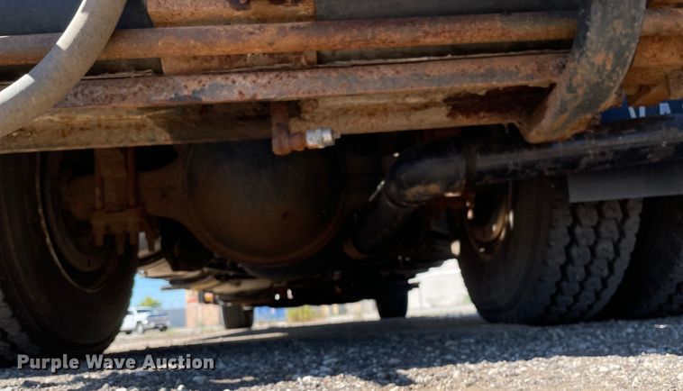 image for item KF9545 1996 Ford LN8000  sewer jetter truck