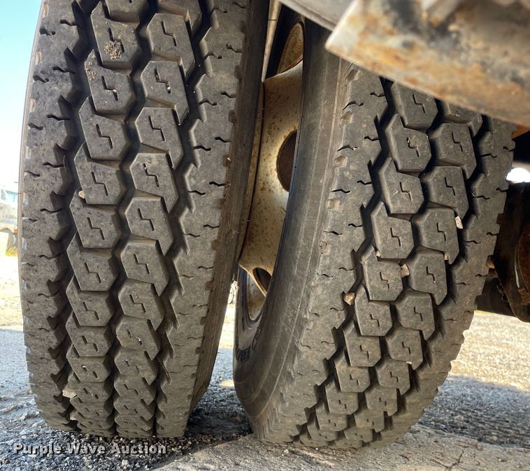 image for item KF9545 1996 Ford LN8000  sewer jetter truck