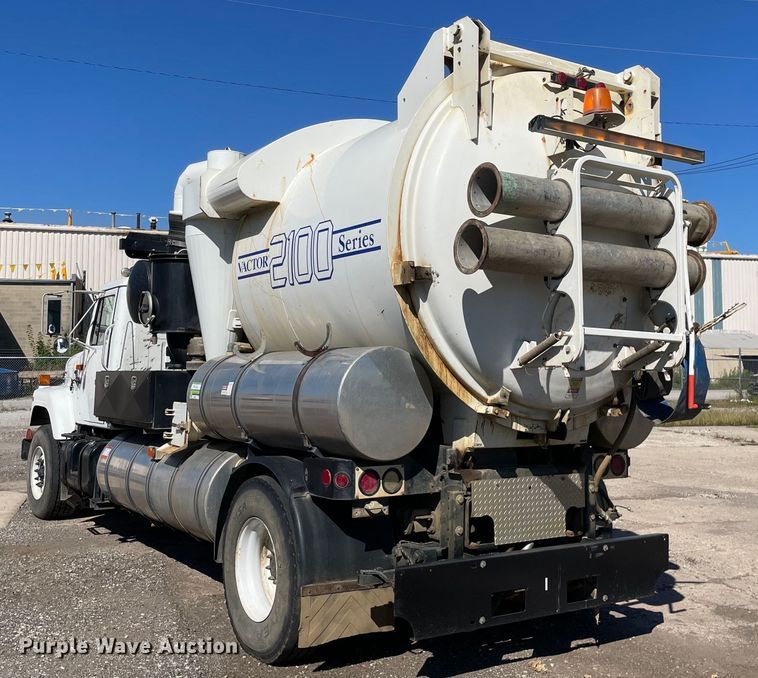 image for item KF9546 2002 International 2554  sewer jetter truck