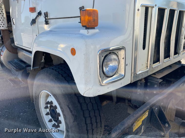 image for item KF9546 2002 International 2554  sewer jetter truck