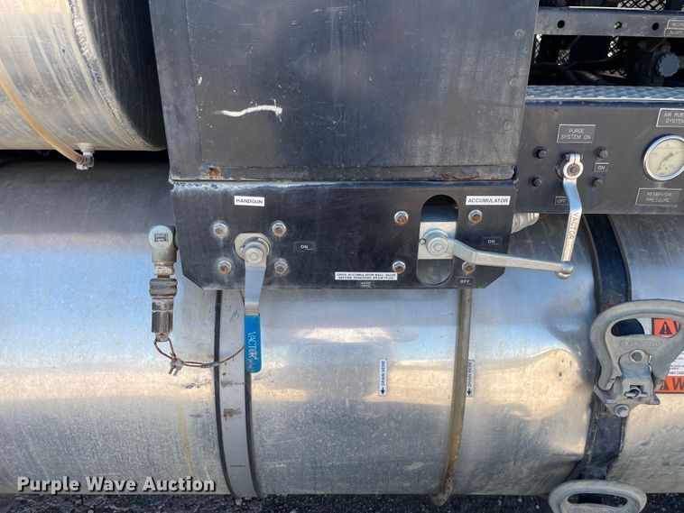 image for item KF9546 2002 International 2554  sewer jetter truck