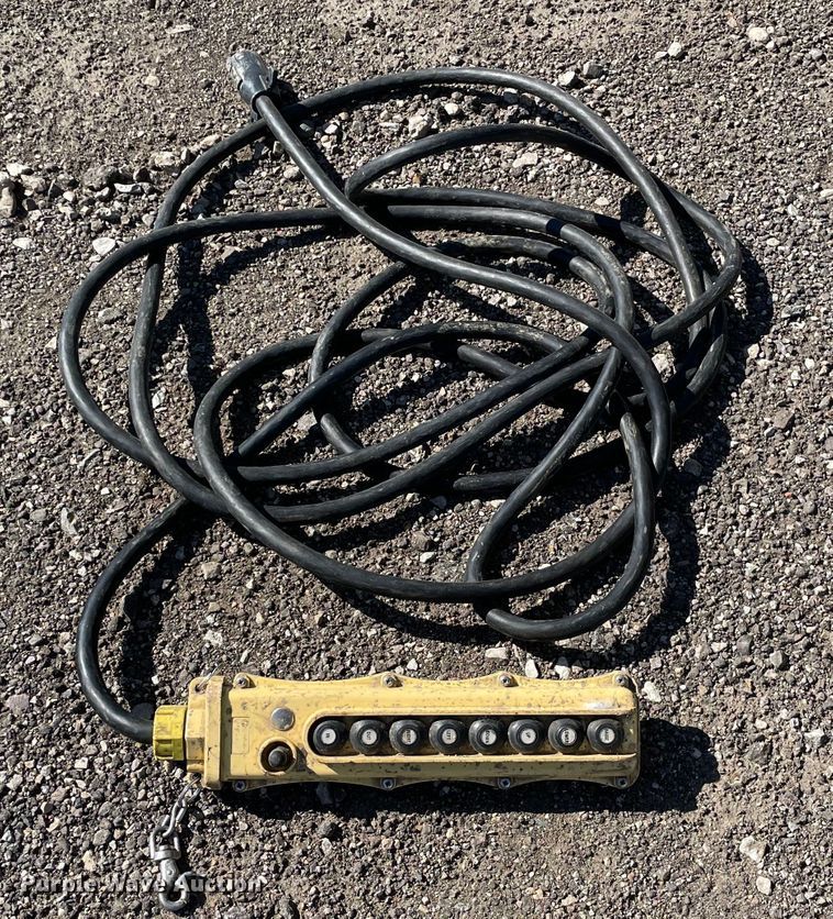 image for item KF9546 2002 International 2554  sewer jetter truck