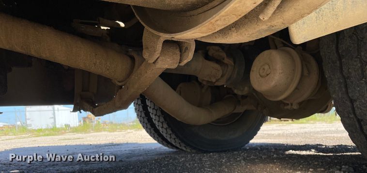 image for item KF9546 2002 International 2554  sewer jetter truck