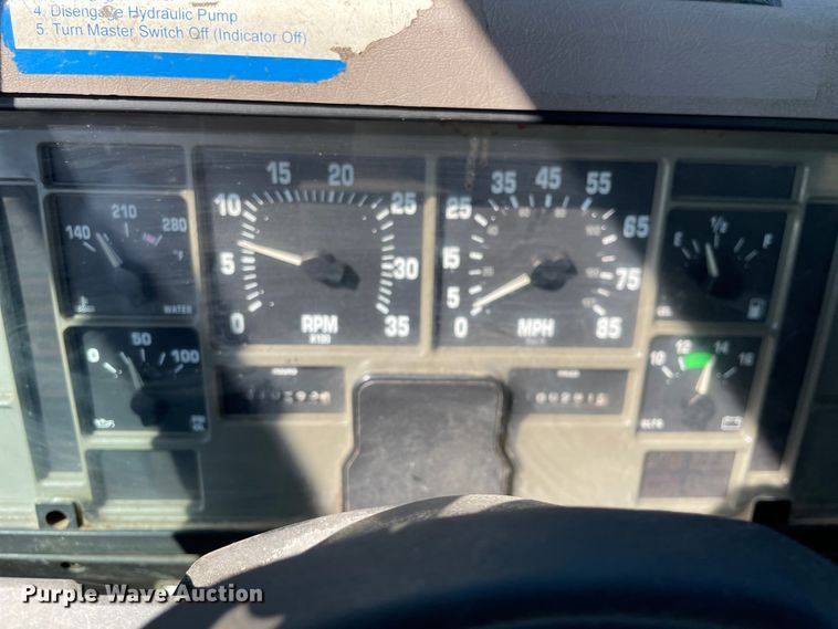 image for item KF9546 2002 International 2554  sewer jetter truck