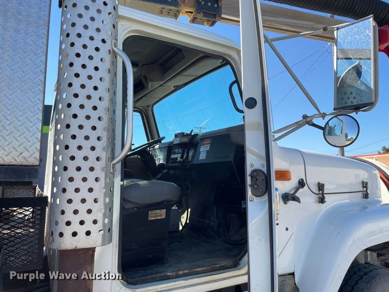 image for item KF9546 2002 International 2554  sewer jetter truck