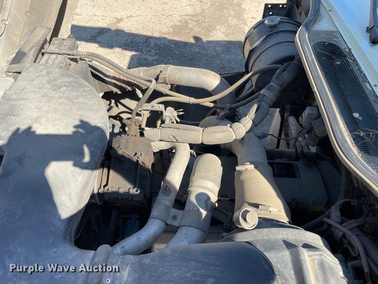 image for item KF9546 2002 International 2554  sewer jetter truck