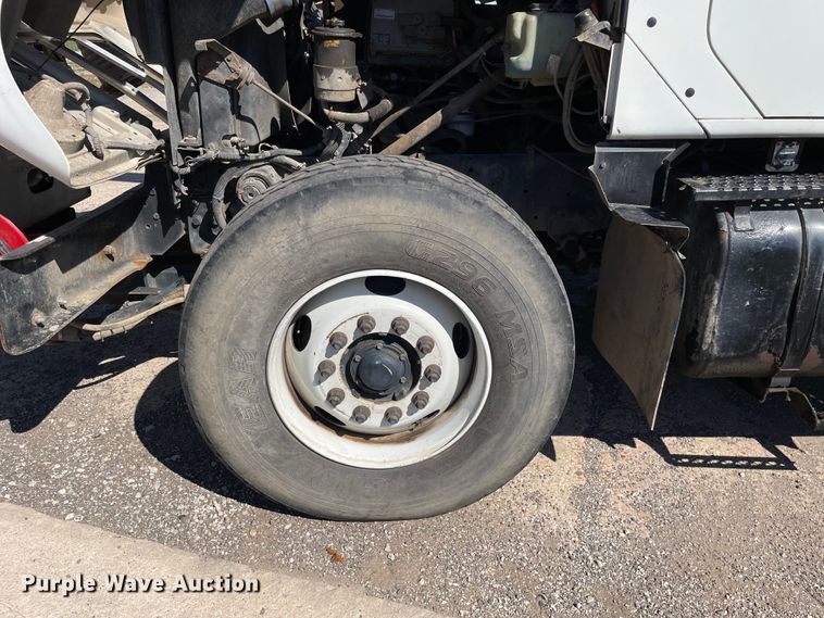 image for item KF9546 2002 International 2554  sewer jetter truck