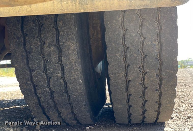 image for item KF9546 2002 International 2554  sewer jetter truck