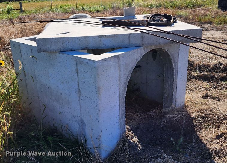 image for item KH9310 Concrete forms