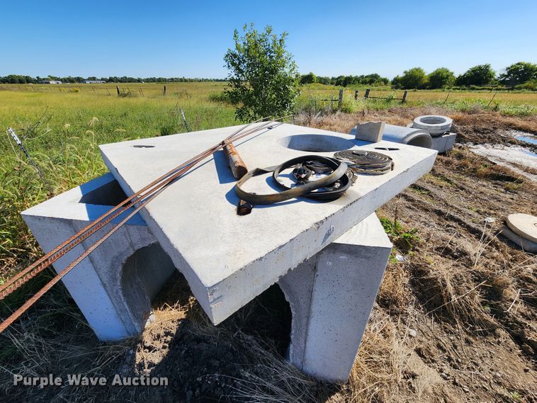 image for item KH9310 Concrete forms