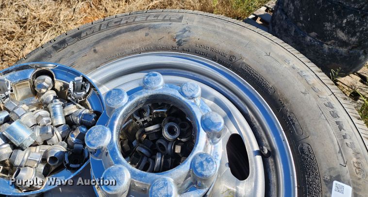 image for item KH9311 (4) 245/75R17 tires and wheels