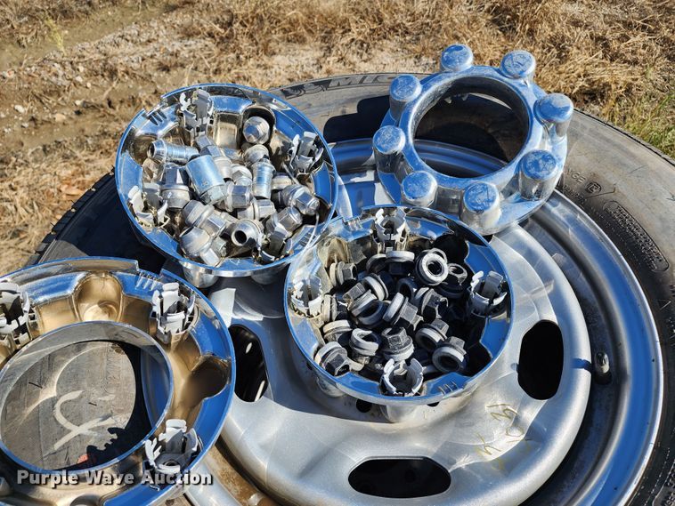 image for item KH9311 (4) 245/75R17 tires and wheels