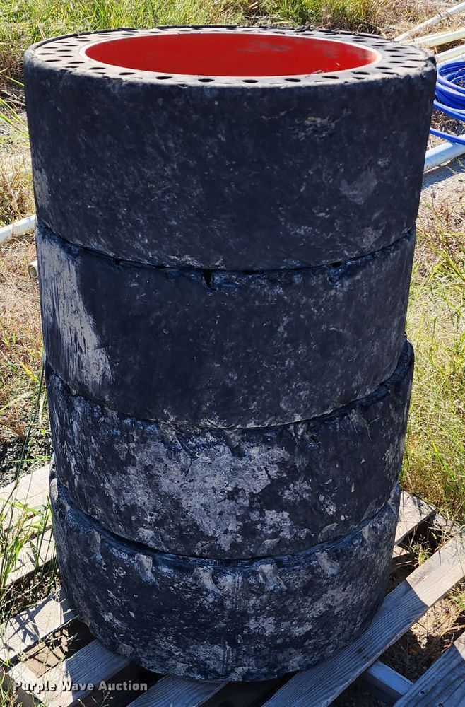 image for item KH9312 (4) Bobcat solid tires