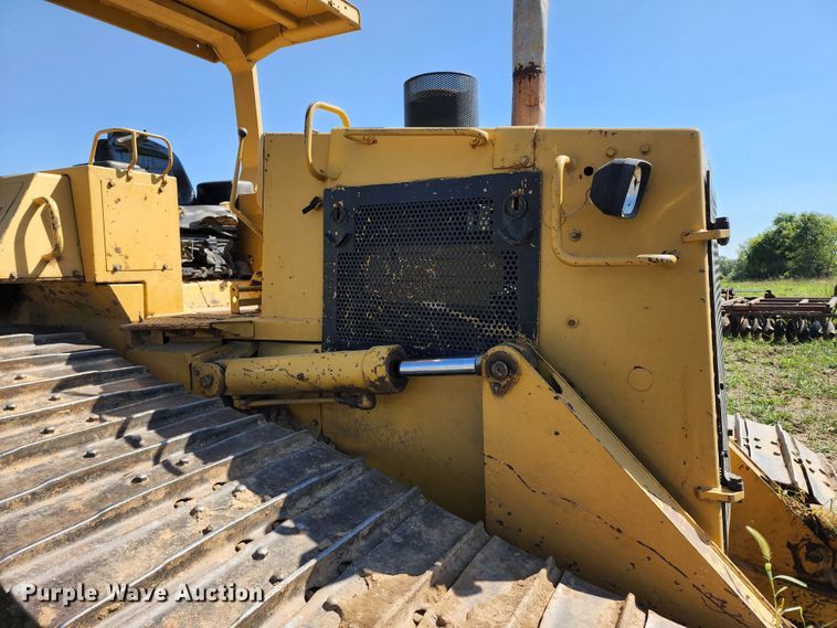 image for item KH9321 Caterpillar D5H LGP  crawler tractor