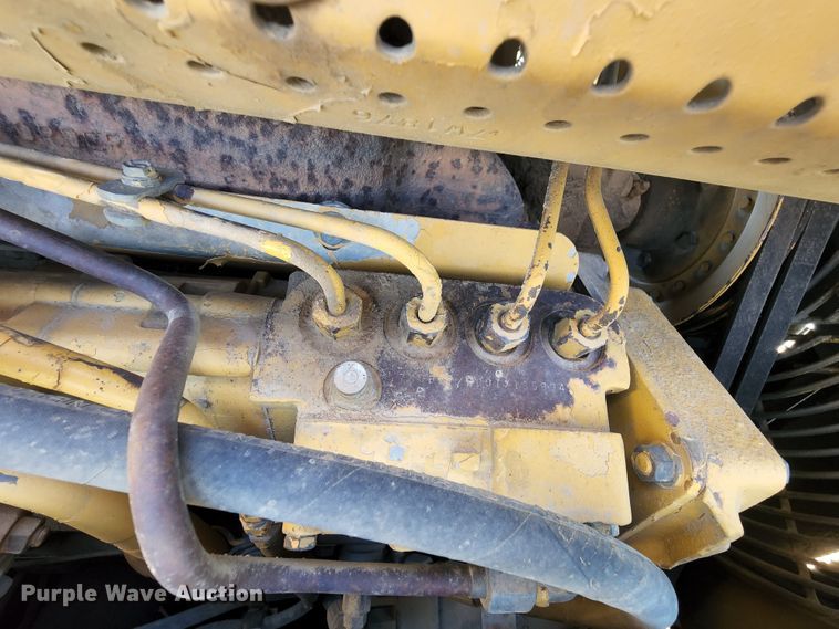 image for item KH9321 Caterpillar D5H LGP  crawler tractor