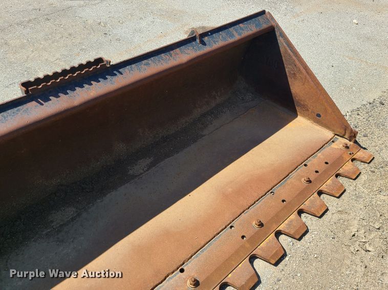 image for item KH9354 Caterpillar  skid steer bucket
