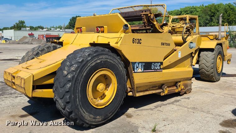 image for item KH9358 1989 Caterpillar 613C  elevating scraper