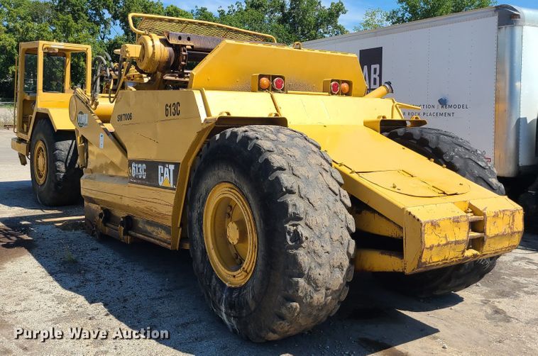 image for item KH9358 1989 Caterpillar 613C  elevating scraper