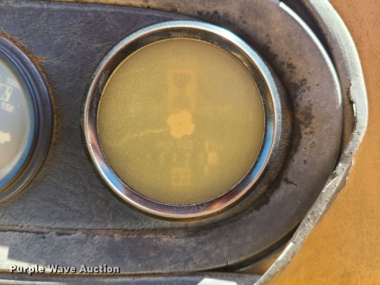 image for item KH9358 1989 Caterpillar 613C  elevating scraper