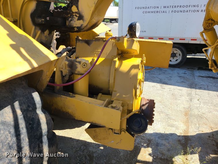 image for item KH9358 1989 Caterpillar 613C  elevating scraper