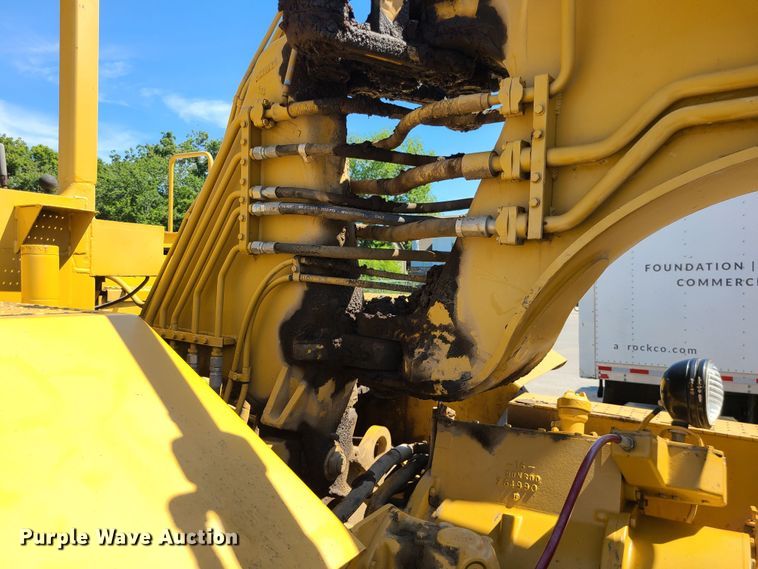 image for item KH9358 1989 Caterpillar 613C  elevating scraper