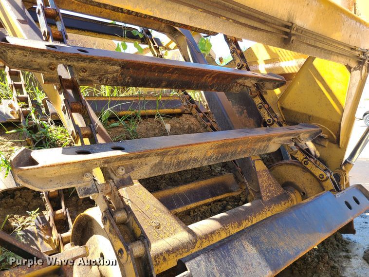 image for item KH9358 1989 Caterpillar 613C  elevating scraper