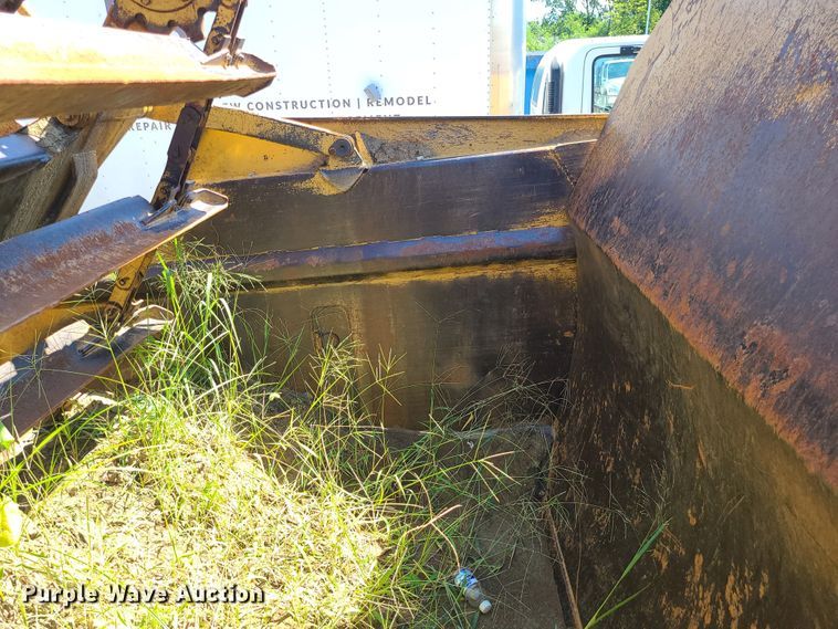 image for item KH9358 1989 Caterpillar 613C  elevating scraper