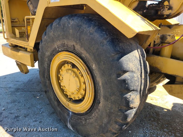 image for item KH9358 1989 Caterpillar 613C  elevating scraper