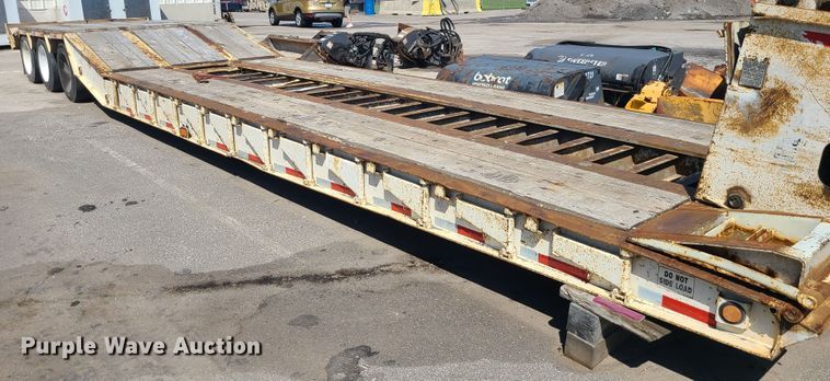 image for item KH9366 1998 Trail King TK100HDS  lowboy equipment trailer