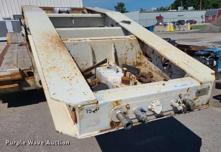 image for item KH9366 1998 Trail King TK100HDS  lowboy equipment trailer