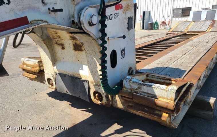 image for item KH9366 1998 Trail King TK100HDS  lowboy equipment trailer